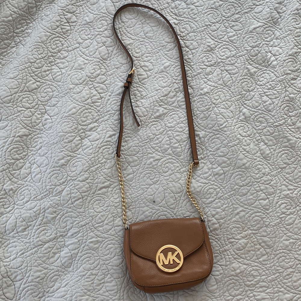Michael Kors off the shoulder bag